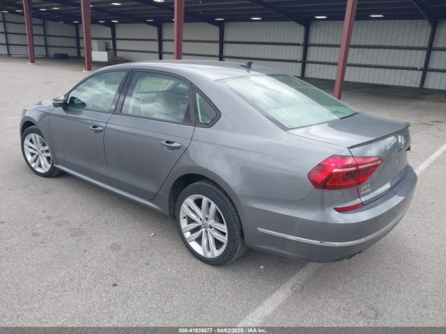 1VWLA7A33KC006305 Volkswagen Passat 2.0t Wolfsburg Edition