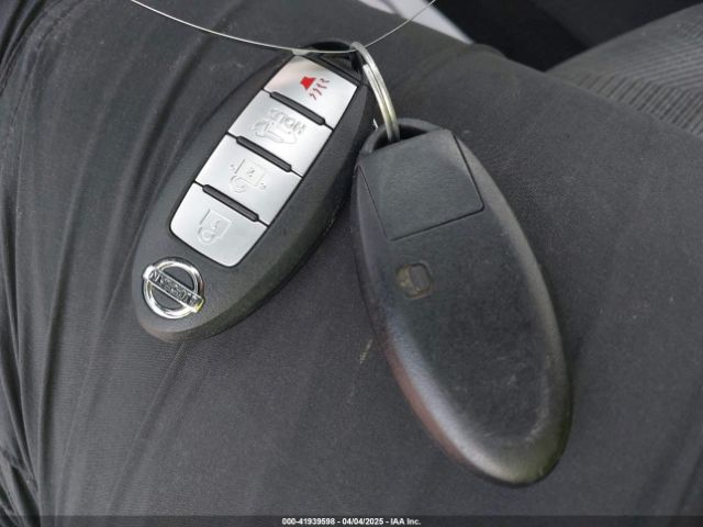 5N1AT2MT8FC914236 Nissan ROGUE SV