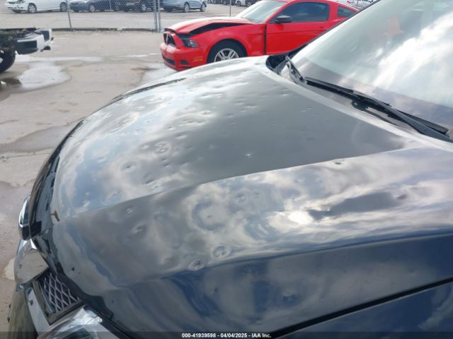 5N1AT2MT8FC914236 Nissan ROGUE SV
