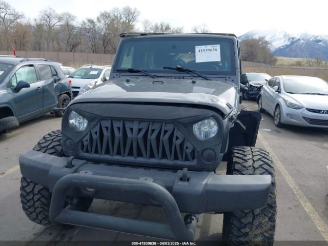 1C4BJWDG0JL938676 Jeep Wrangler Jk Unlimited Sport S 4x4
