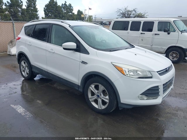 1FMCU0GXXGUC66984 Ford ESCAPE SE