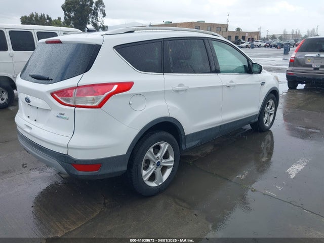 1FMCU0GXXGUC66984 Ford ESCAPE SE