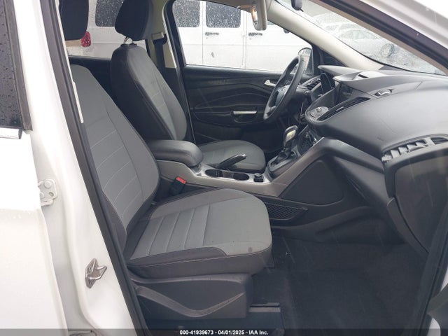 1FMCU0GXXGUC66984 Ford ESCAPE SE
