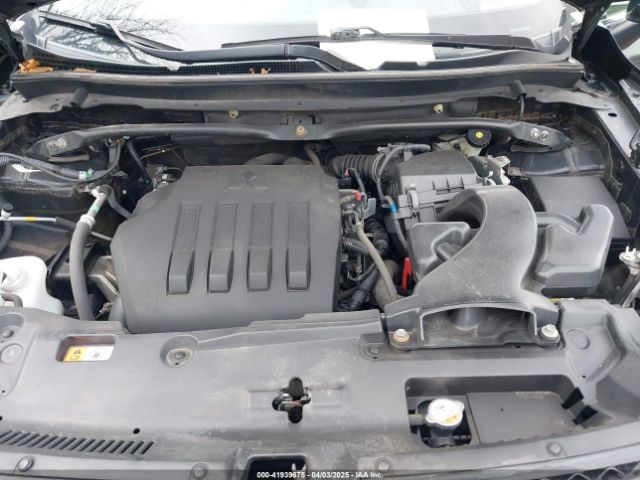 JA4AS3AA9JZ066240 Mitsubishi Eclipse Cross Es
