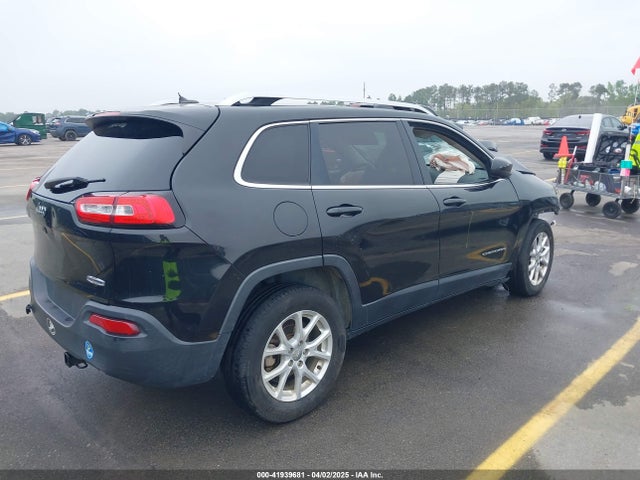 1C4PJLCB9FW737360 Jeep Cherokee Latitude