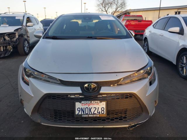 5YFEPMAE1MP211528 Toyota COROLLA LE