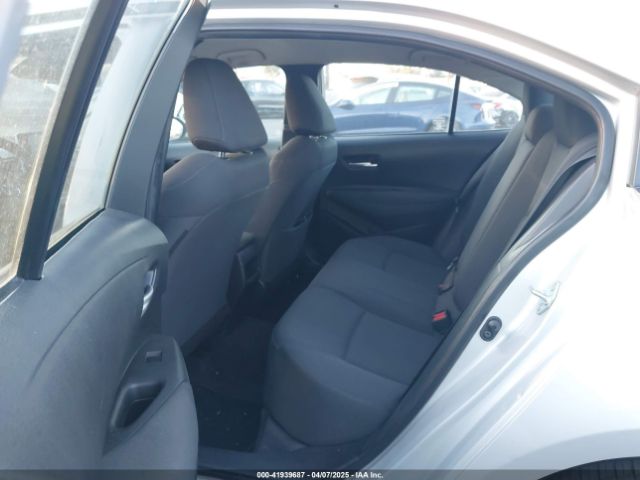 5YFEPMAE1MP211528 Toyota COROLLA LE