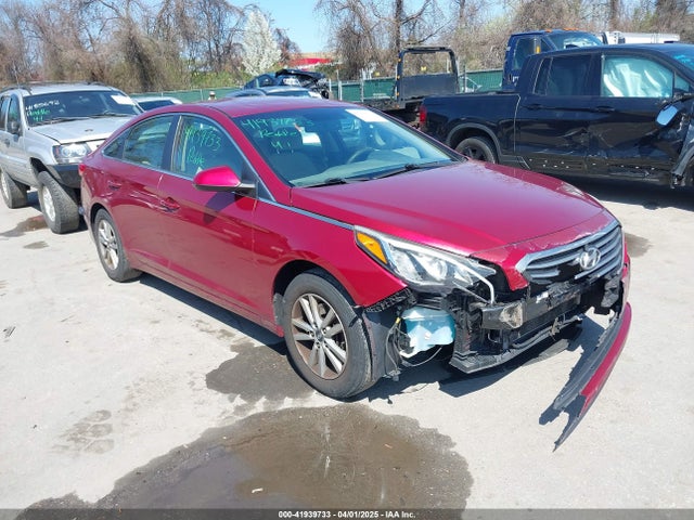 2015 5NPE24AF7FH211542 main image