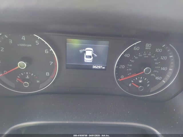 3KPF24AD2ME300889 KIA Forte Lxs