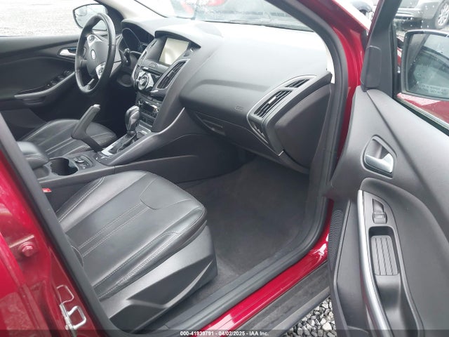 1FADP3N23EL399944 Ford Focus Titanium
