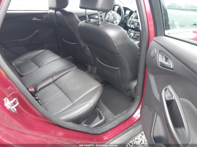 1FADP3N23EL399944 Ford Focus Titanium