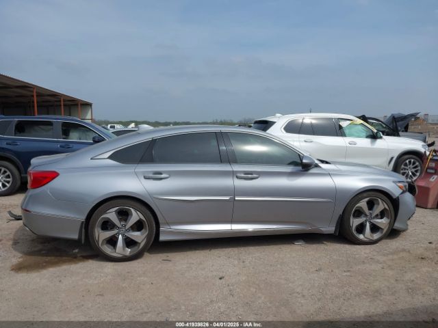 1HGCV2F92JA049925 Honda Accord Touring 2.0t
