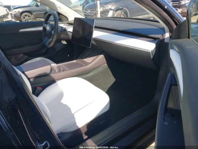 5YJ3E1EAXPF700125 Tesla Model 3 Rear-wheel Drive