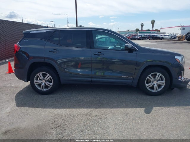 3GKALMEV3KL135653 GMC Terrain Sle