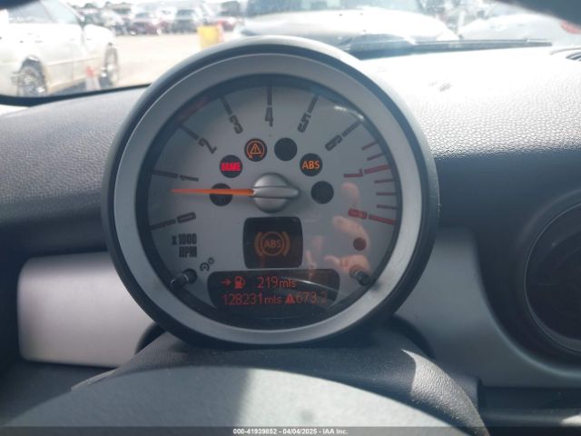 2008 MINI COOPER WMWMF33578TU68033 Photo 6