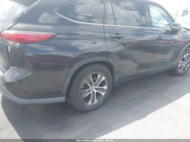 5TDGZRAH6MS039935 Toyota Highlander Xle