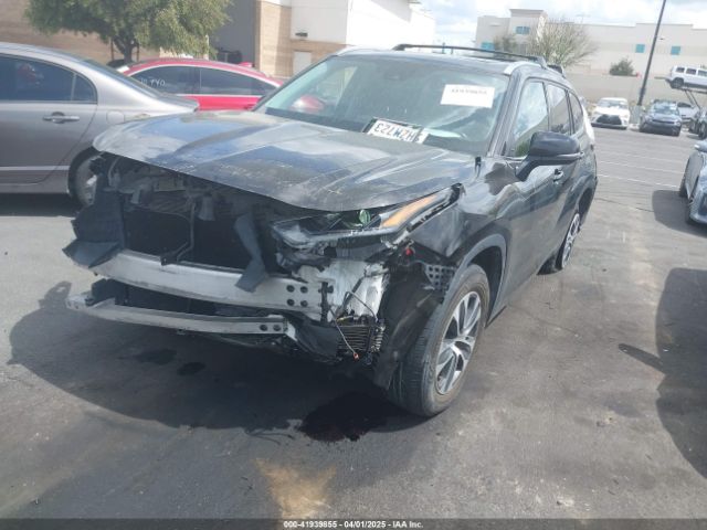 5TDGZRAH6MS039935 Toyota Highlander Xle