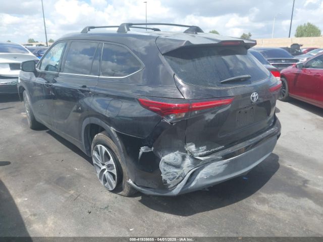 5TDGZRAH6MS039935 Toyota Highlander Xle