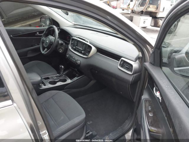 2017 KIA SORENTO 5XYPGDA51HG196662 Photo 4