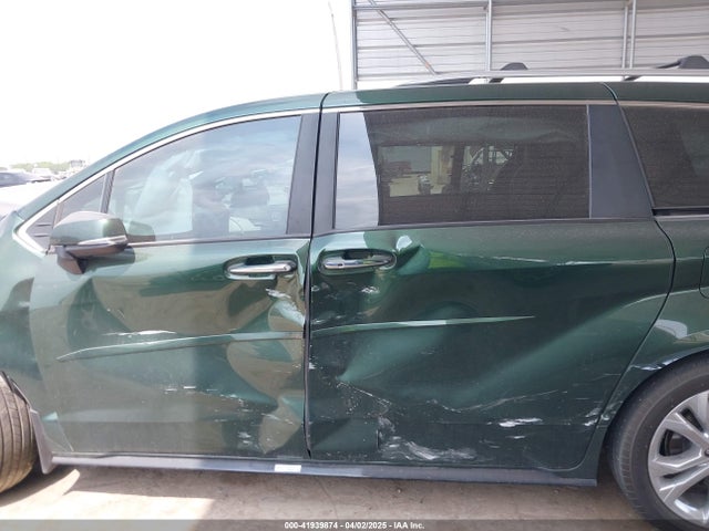 5TDERKEC3PS179779 Toyota Sienna Platinum