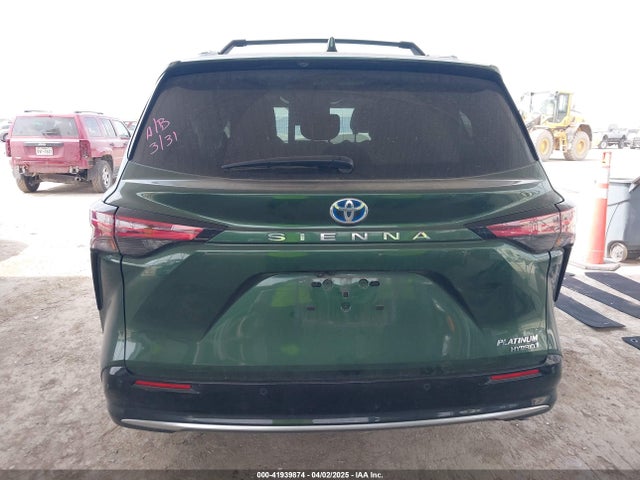 5TDERKEC3PS179779 Toyota Sienna Platinum