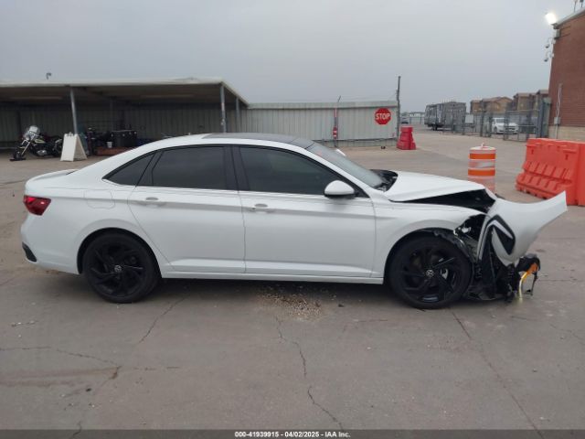 3VW7X7BU7SM015157 Volkswagen Jetta 1.5t Se