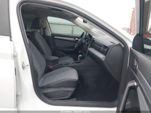 3VW7X7BU7SM015157 Volkswagen Jetta 1.5t Se