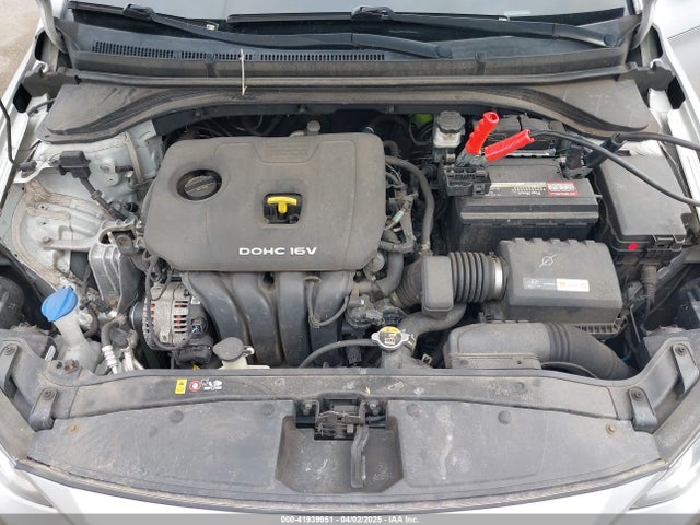 Hyundai ELANTRA SE 2018 5NPD74LF2JH284319 Image 10
