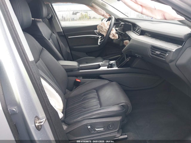 2021 AUDI E-TRON WA1VAAGE5MB022798 Photo 4