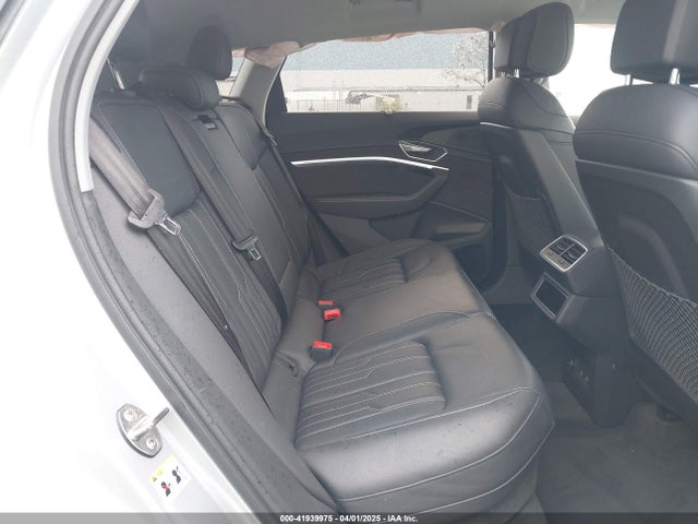2021 AUDI E-TRON WA1VAAGE5MB022798 Photo 7