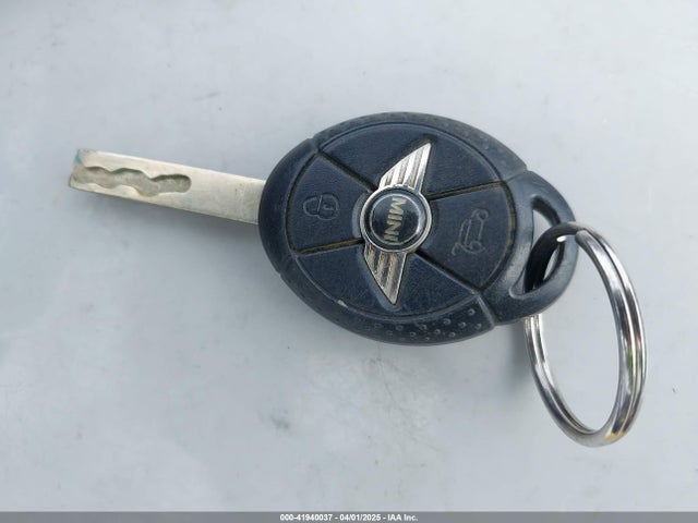 2005 MINI COOPER WMWRC33555TK61361 Photo 10