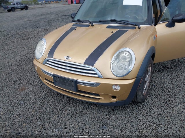 2005 MINI COOPER WMWRC33555TK61361 Photo 5