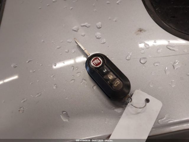 2018 FIAT 500E 3C3CFFGE4JT377259 Photo 10