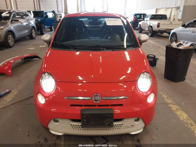 Fiat 500E BATTERY ELECTRIC 2018 3C3CFFGE4JT377259 Image 13