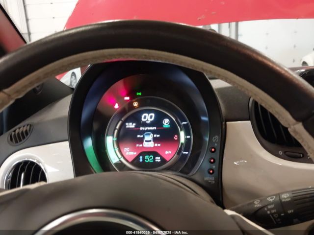 2018 FIAT 500E 3C3CFFGE4JT377259 Photo 6