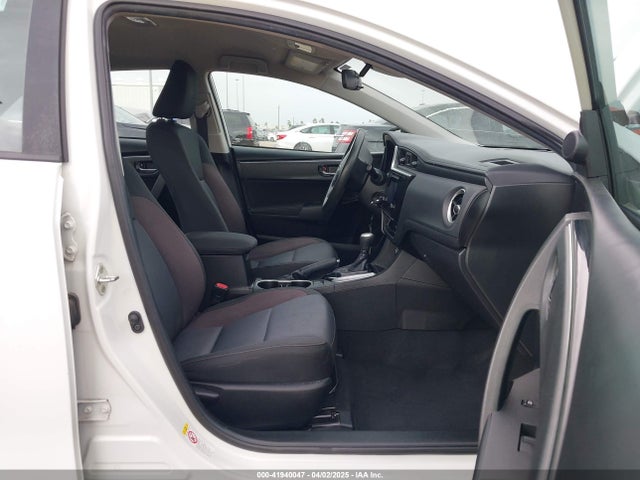 5YFBURHE1KP930676 Toyota COROLLA LE