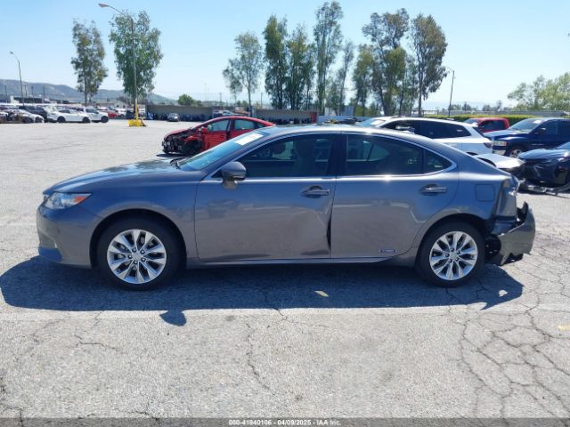 JTHBW1GG1E2048696 Lexus ES 300H