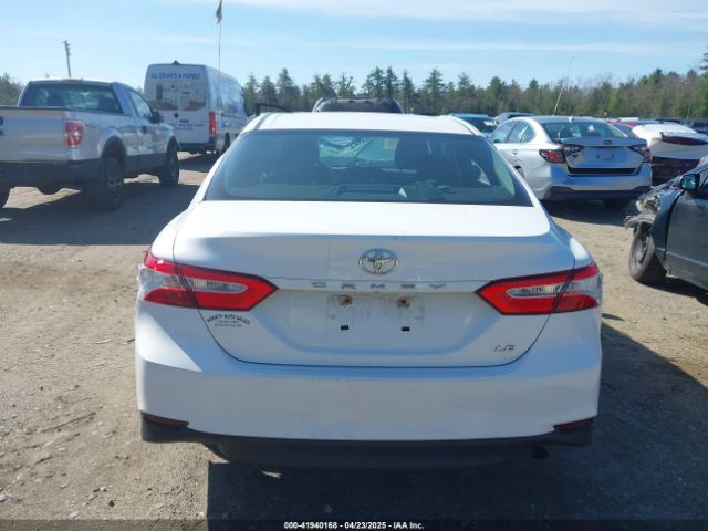 4T1B11HK6JU015299 Toyota CAMRY LE
