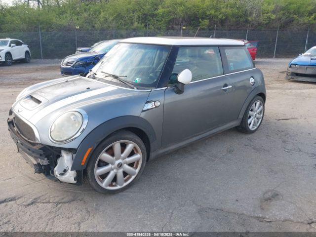 2008 MINI COOPER S WMWMF73558TT87605 Photo 1