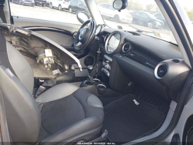 2008 MINI COOPER S WMWMF73558TT87605 Photo 4