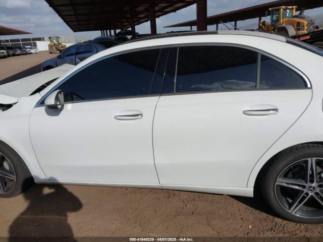 W1K3G4EB3MJ284823 Mercedes-Benz A 220