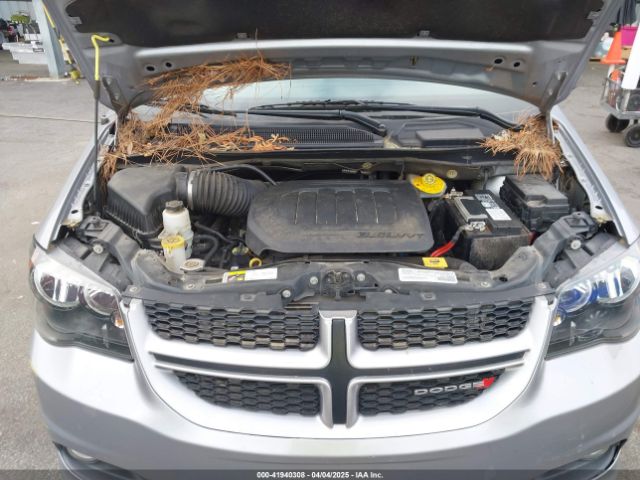 2C4RDGEG2KR743620 Dodge Grand Caravan Gt