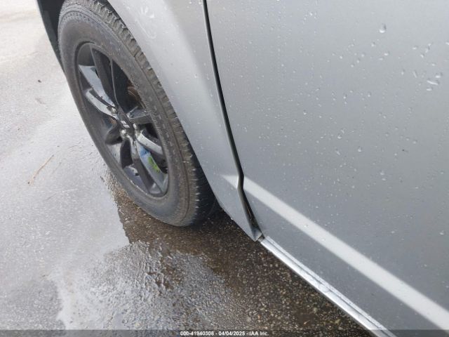 2C4RDGEG2KR743620 Dodge Grand Caravan Gt