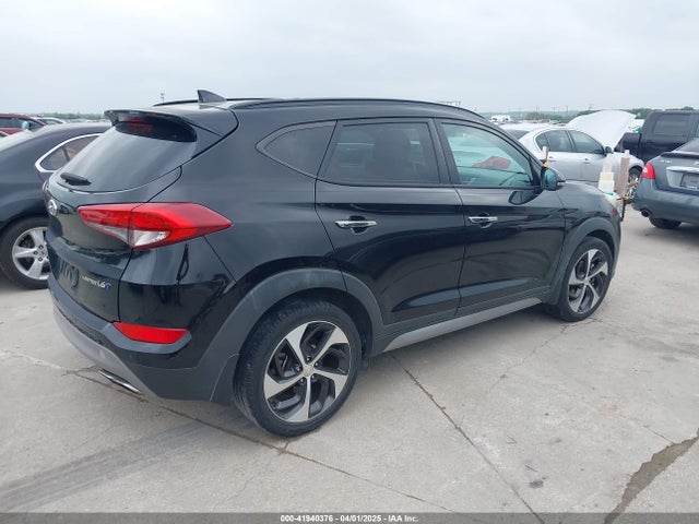 KM8J33A26HU362363 Hyundai Tucson Limited