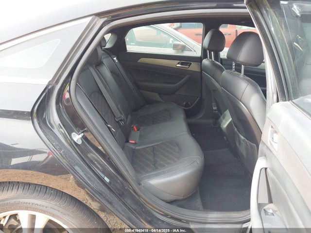 5NPE34AF9JH697678 Hyundai Sonata Sport