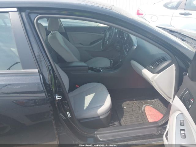 5XXGM4A75FG383608 KIA Optima Lx