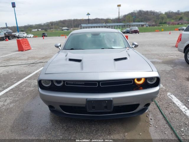 2C3CDZAG9FH701873 Dodge Challenger Sxt