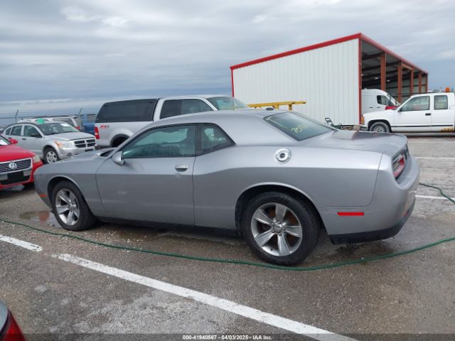 2C3CDZAG9FH701873 Dodge Challenger Sxt