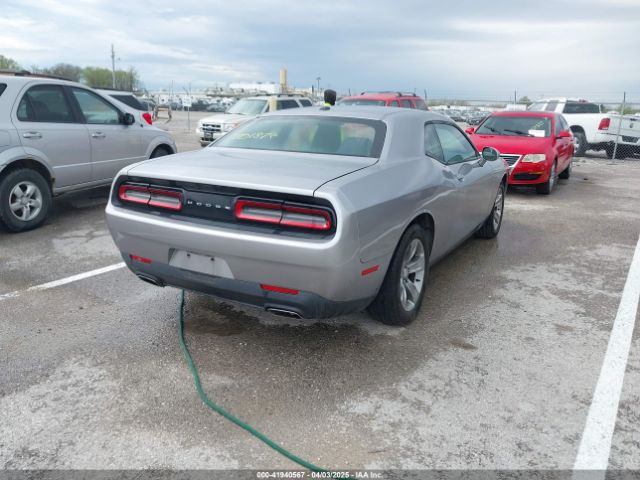 2C3CDZAG9FH701873 Dodge Challenger Sxt