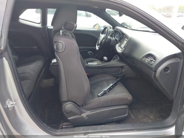 2C3CDZAG9FH701873 Dodge Challenger Sxt